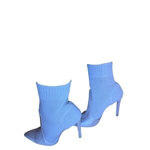 Elegant Cream Knit Ankle Boots